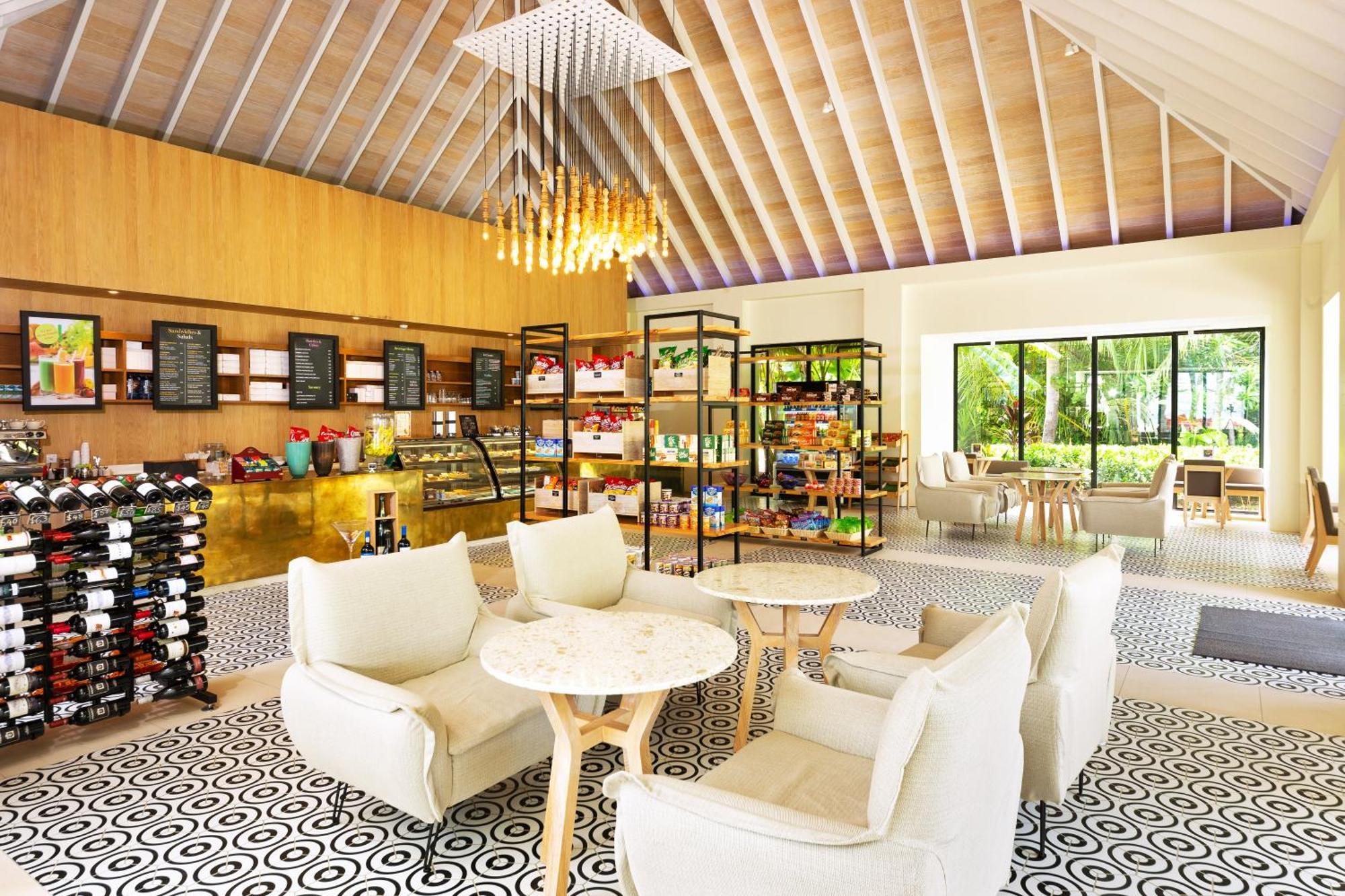 Kandima Maldives 5*